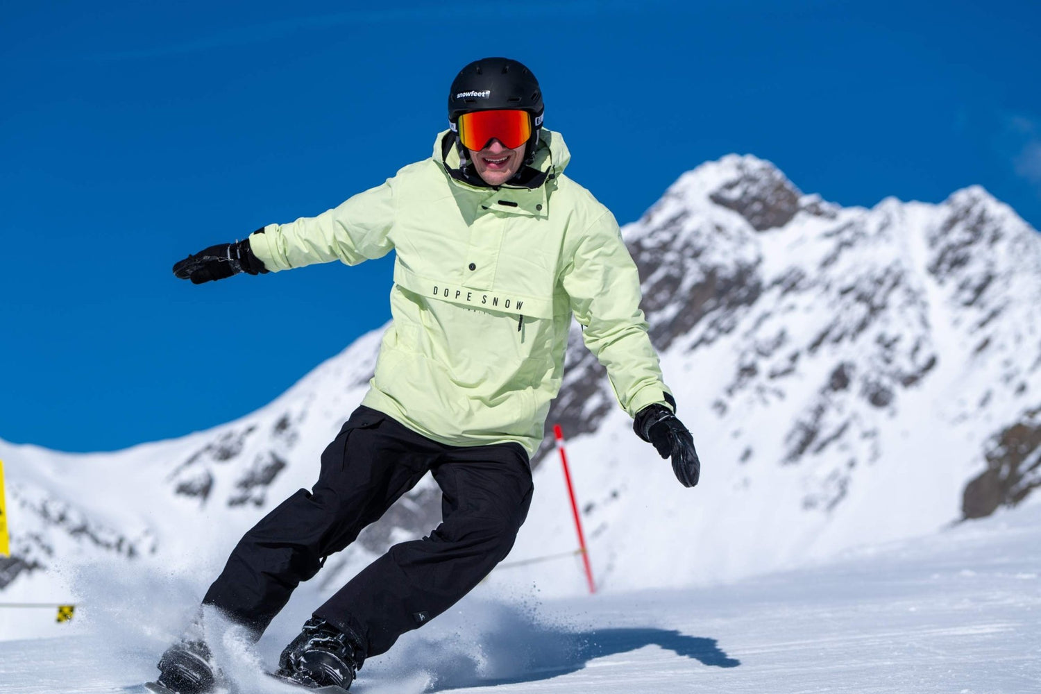 Can You Use Snowboard Boots for Skiing? | Skis Compatible with Snowboard Boots - snowfeet*