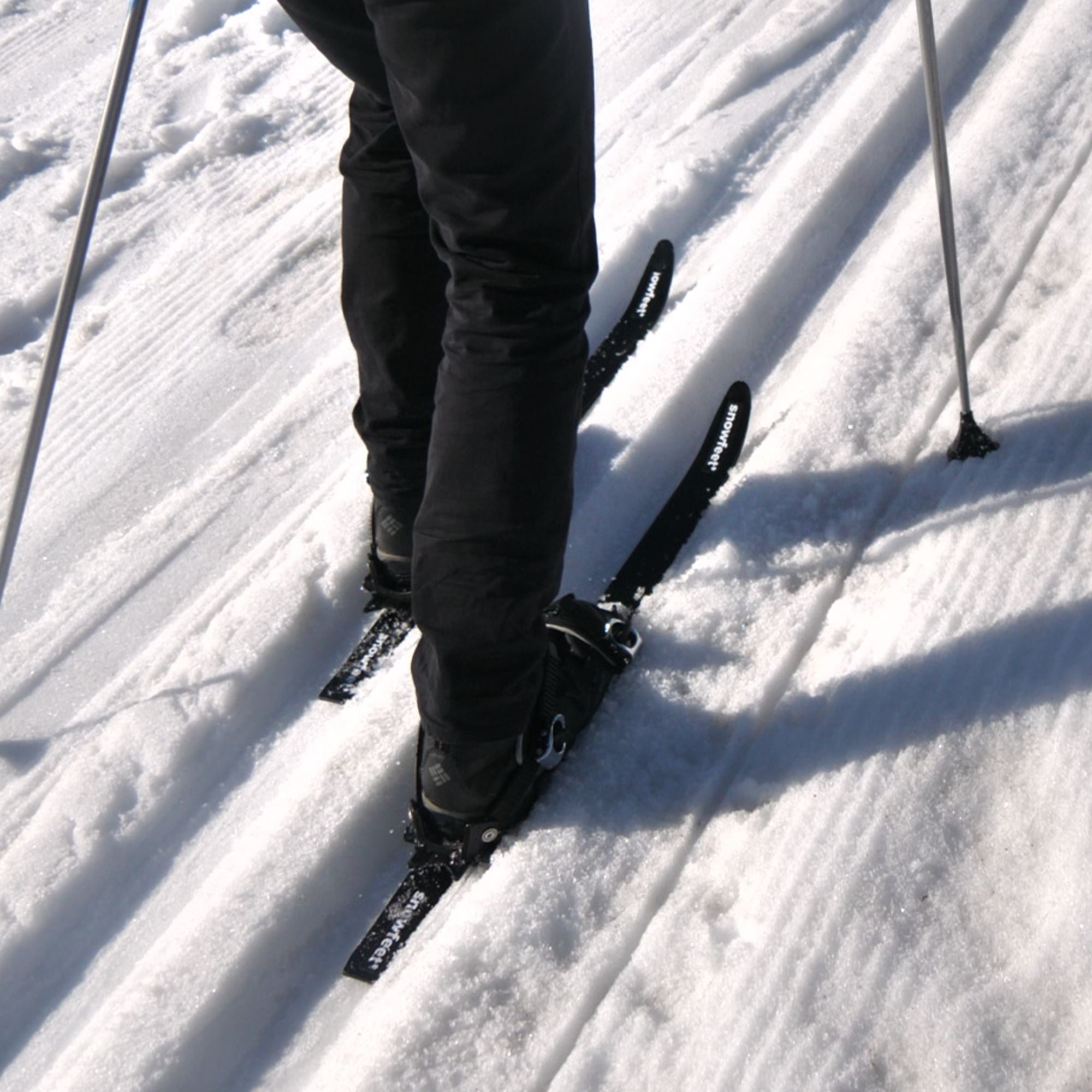 World’s shortest Snowfeet nordic skis. LENGTH - Only 90 cm / 35 Inch Great for beginners, intermediates and pros who want to enjoy their cross-country trip to the fullest. Great for both kids and adults, teenagers or ski instructors.