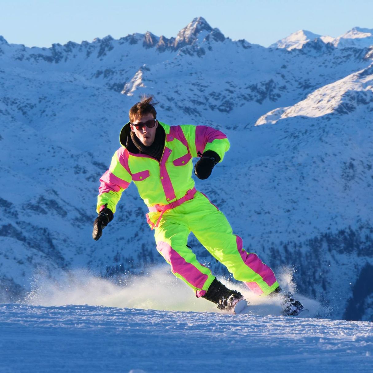 SNOWFEET SKISKATES SKIBOARDS SKIBLADES SNOWBLADES MINI SKI SHORT LITTLE SMALL SKI WEBSITE NEW PICTURES